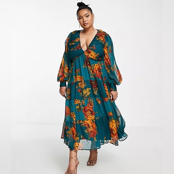 NWT ASOS Curve pleated bodice midi dress with tiered skirt and lace back detail. - Picture 3 of 7